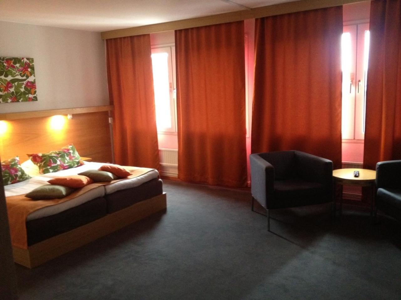 Kumla Hotel Eksteriør bilde